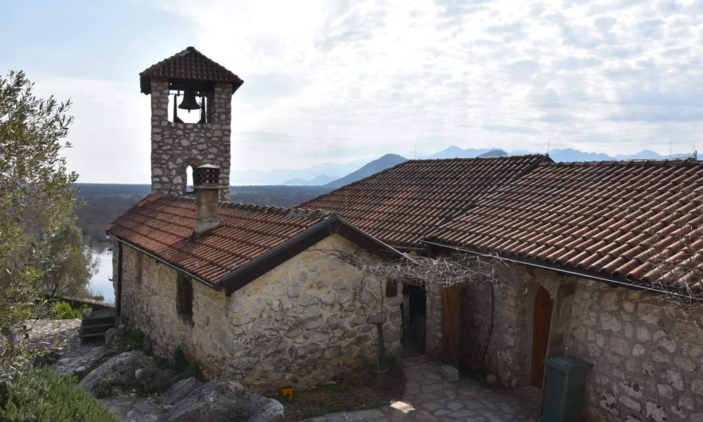 Kom Monastery